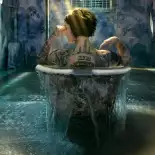 Видео обои Девушка в ванной